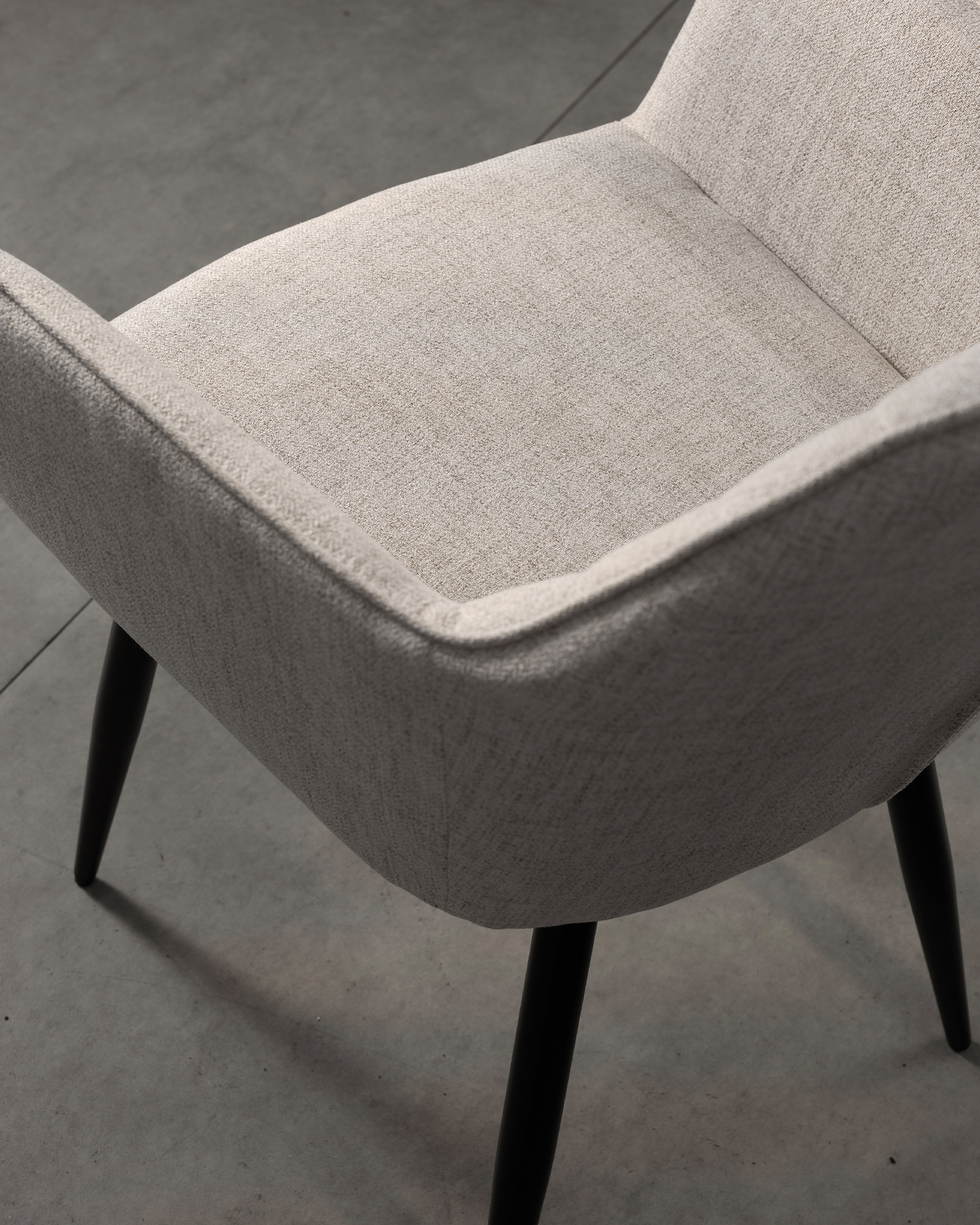 Kárpitozott étkezőszék Kárpitozott étkezőszék