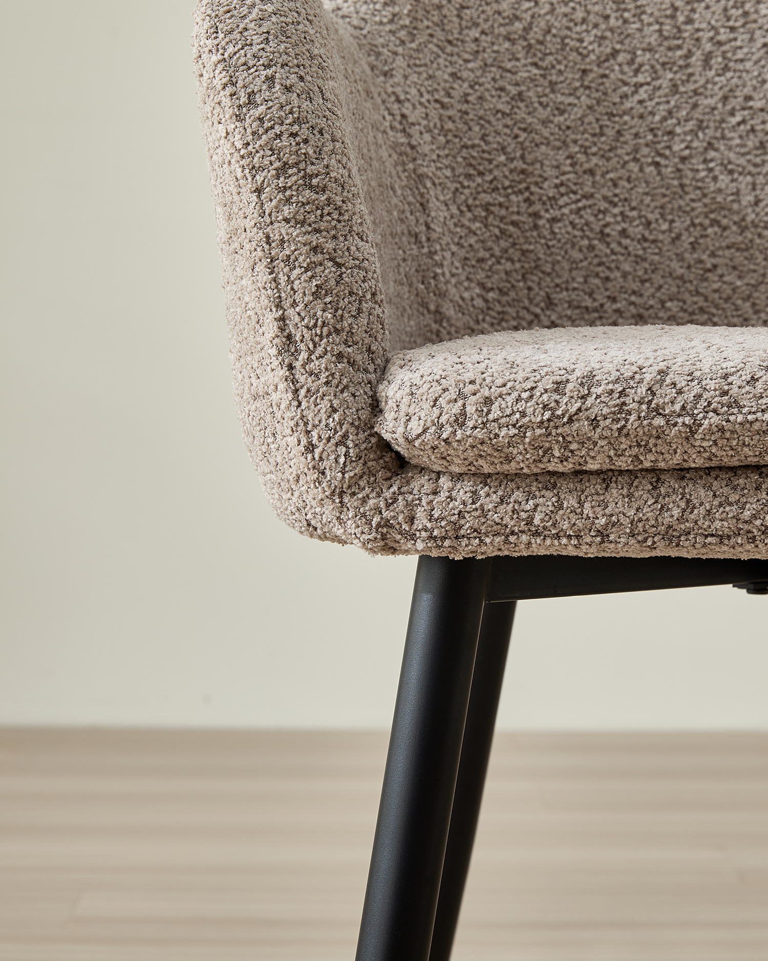 Puha kárpitozott étkezőszék Puha kárpitozott étkezőszék