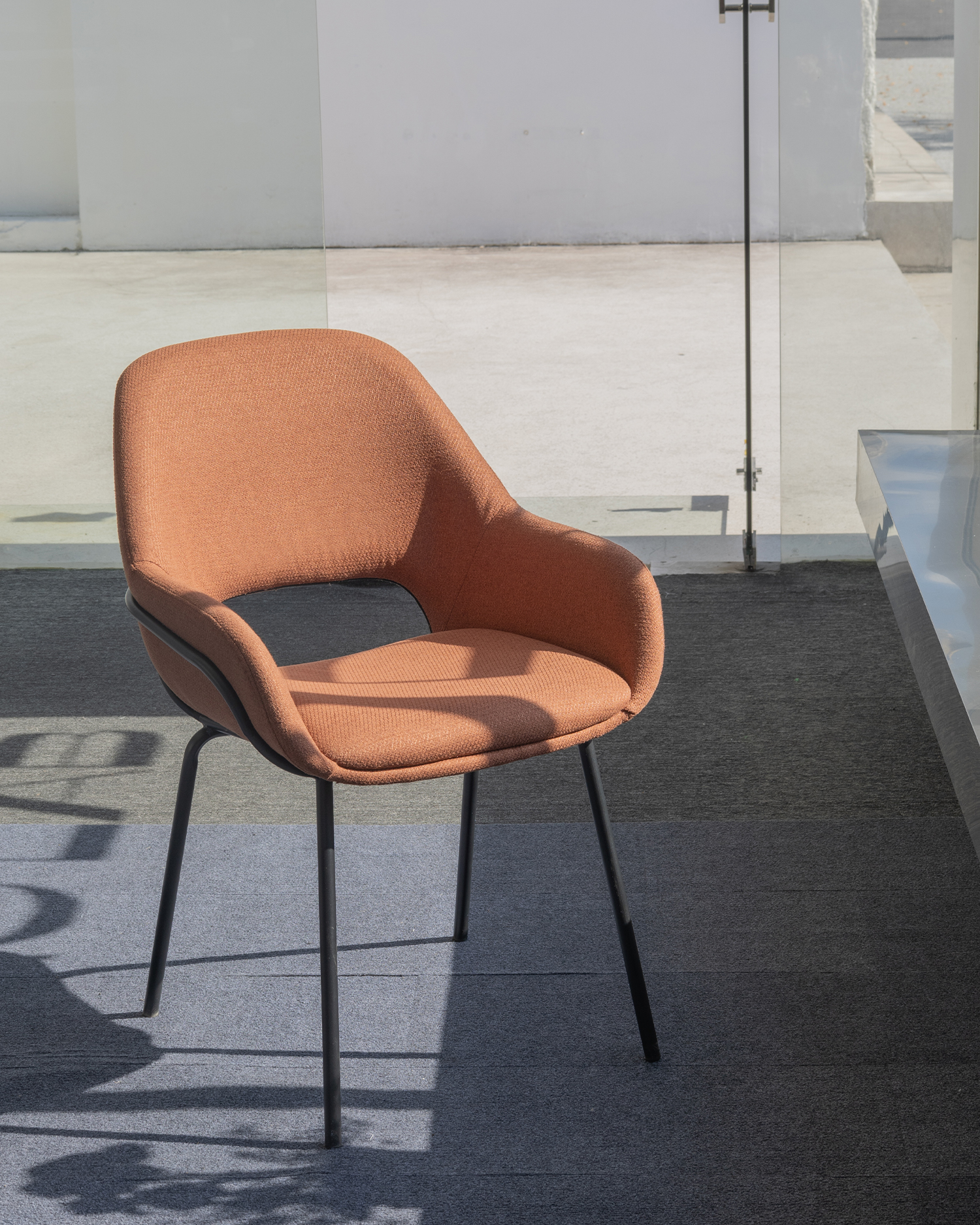 Fémbázisú étkezőszékek Fémbázisú étkezőszékek