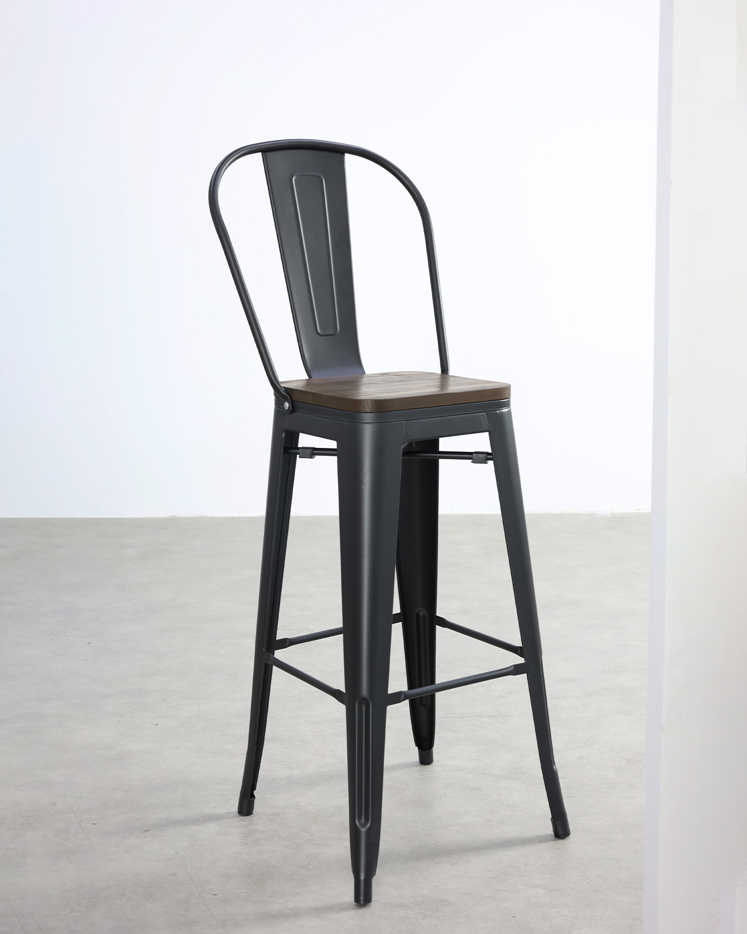 Retro fekete étkezési székek Retro fekete étkezési székek