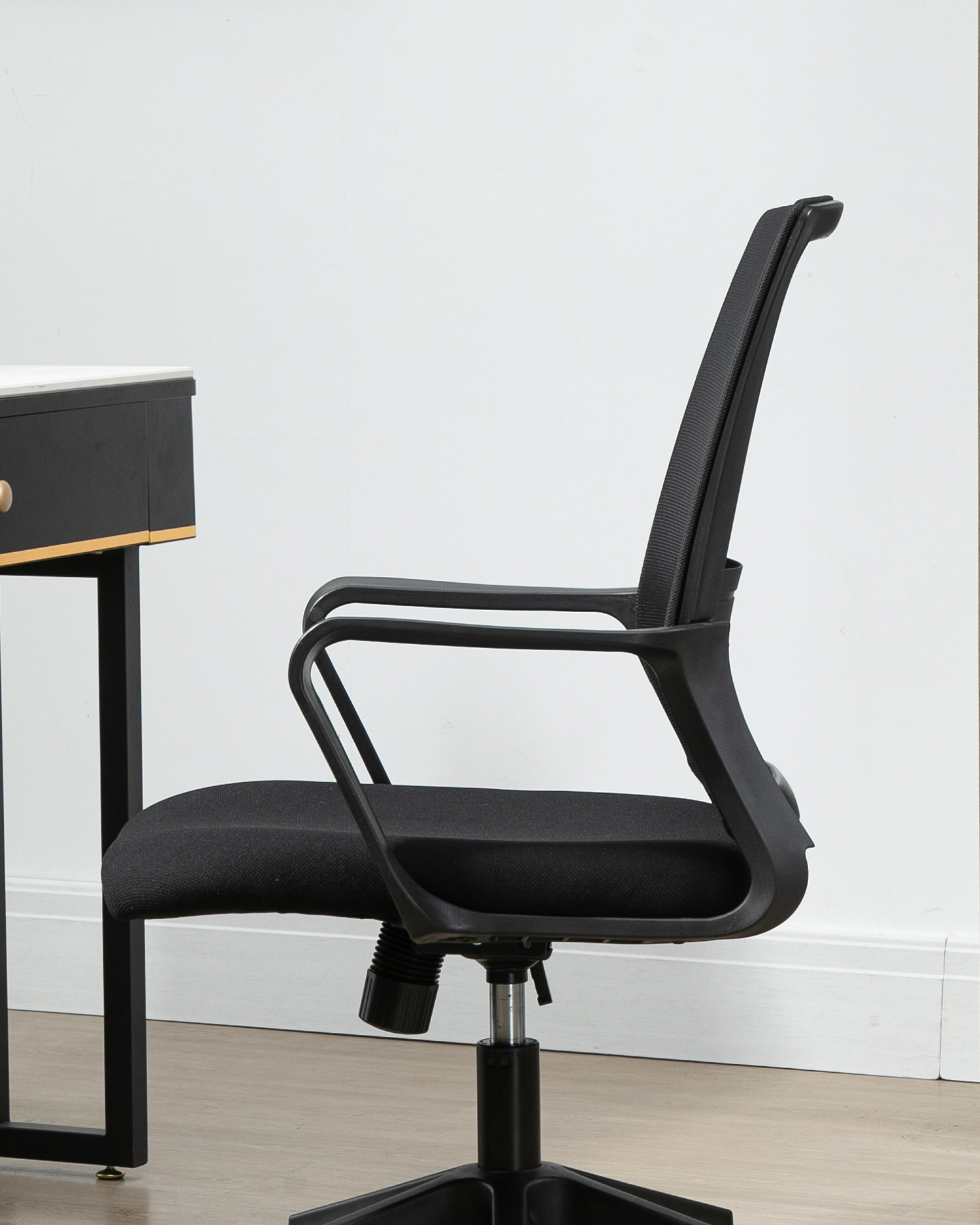 Sima görbe forgószék Sima görbe forgószék